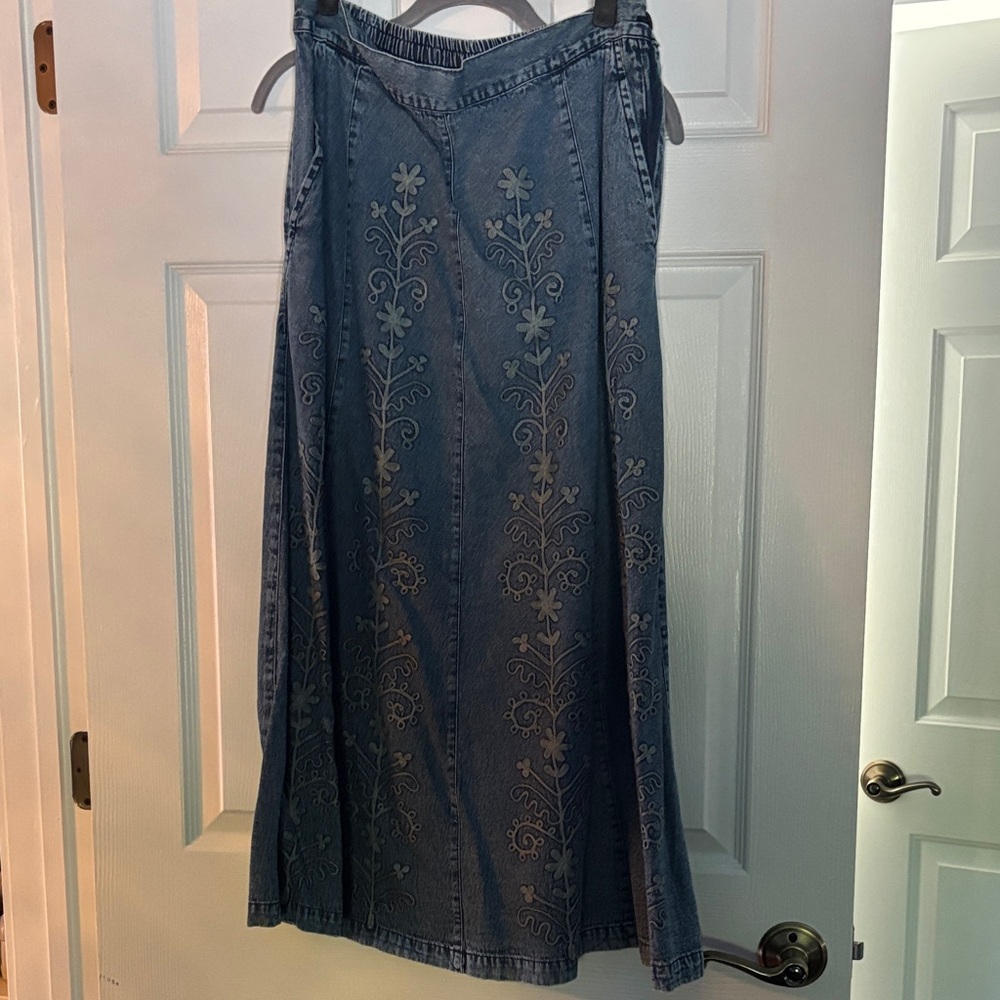 Women's Denim Maxi Skirt with Embroidered Floral Panels - Blue